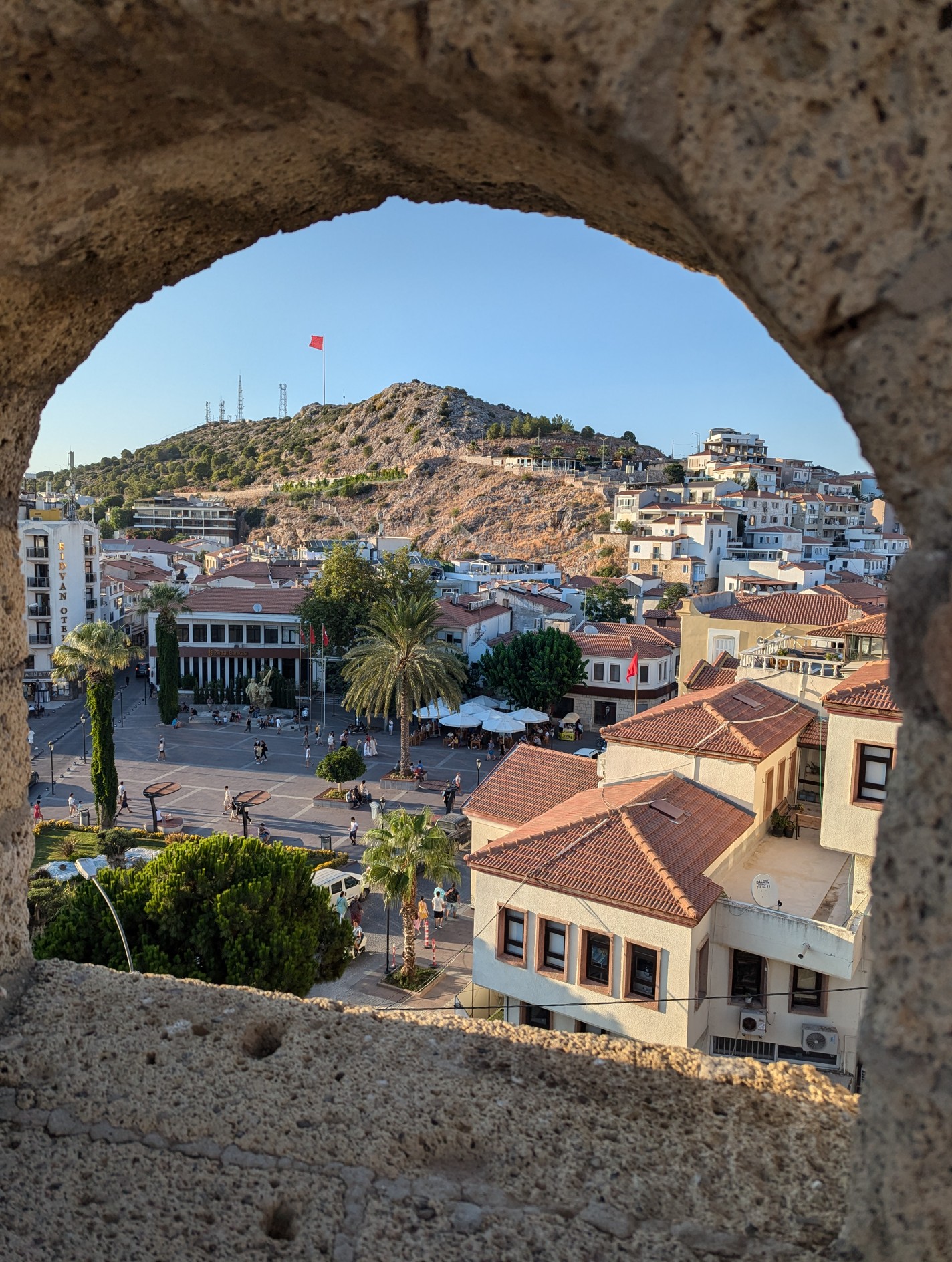 Çeşme Hakkında