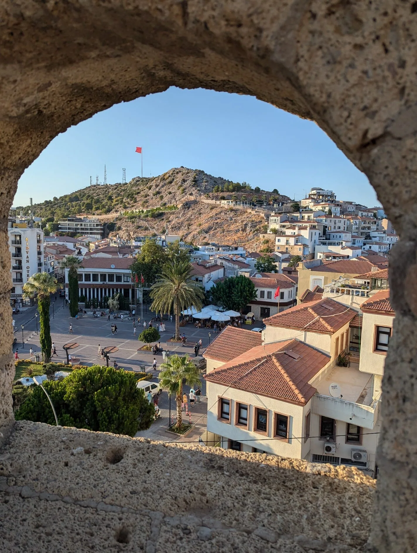 Çeşme Hakkında